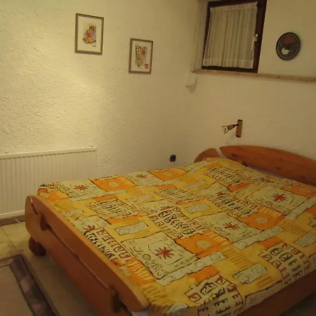 Apartment 013 - #a34872 *
